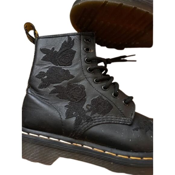 Dr Martens Women's 1460 Vonda Mono Boot Size 36 (5US) Black Embroidered Flowers - Picture 10 of 11